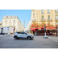 「ようこそ、パリが息づく毎日へ。」 ルノー キャプチャー L’esprit de Parisキャンペーンを実施