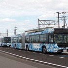 隊列走行する自動運転バスに試乗、精度や乗り心地は?…JR西とソフトバンクが公道で実証へ