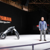 「私たちは感動創造企業」ヤマハ社長がアピールする「技術と感性」結集した自立する2輪と、“曲がる3輪”…ジャパンモビリティショー2025