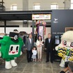 井原鉄道は開業から18年で利用者総数が2000万人に達した。写真は記念式典の様子。